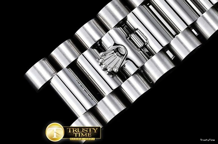 0202 RDD0203 – DayDate 40mm EasyMatch 669